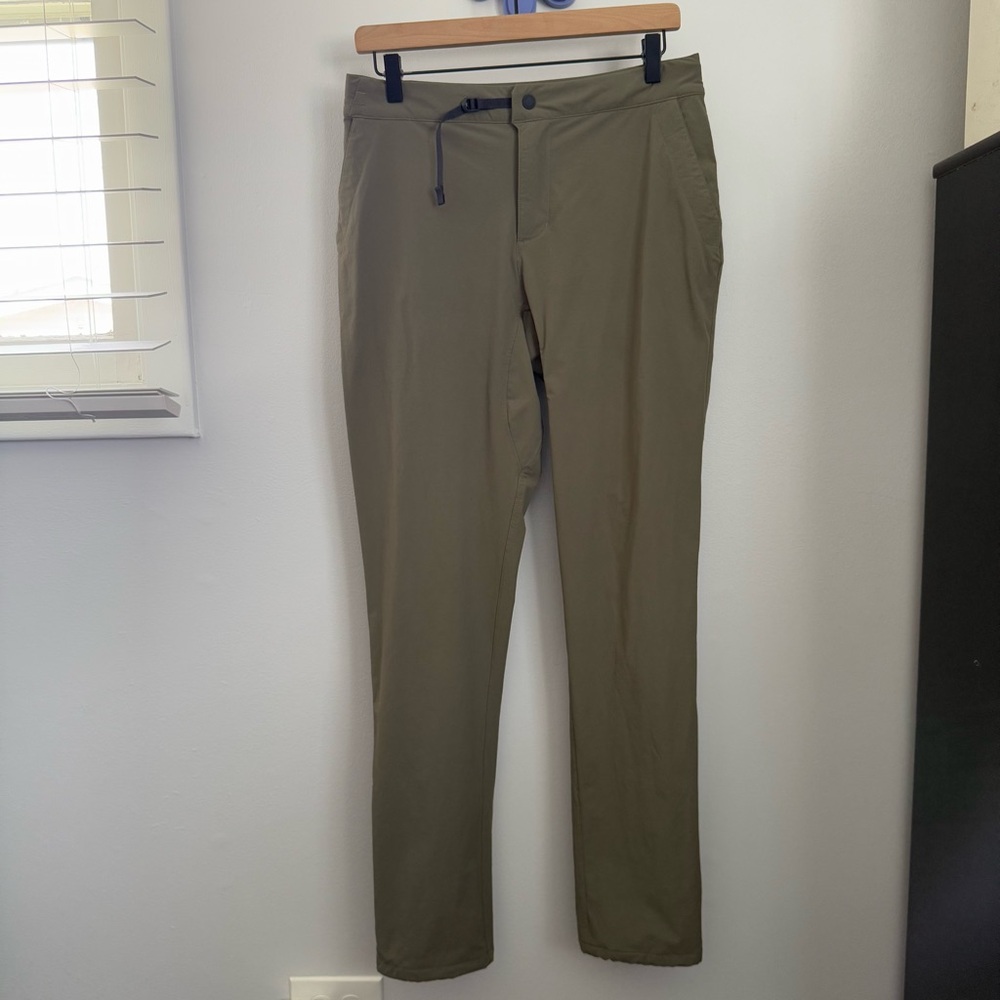 Mountain Hardwear Size 4/32 Khaki Green Slim Straight Pants Hike Outdoor Travel